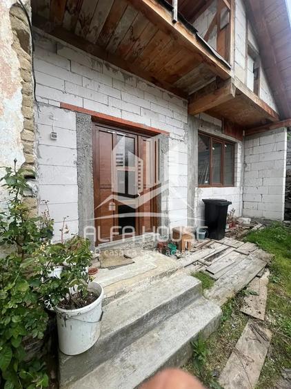 Casă cu 5 camere în Central