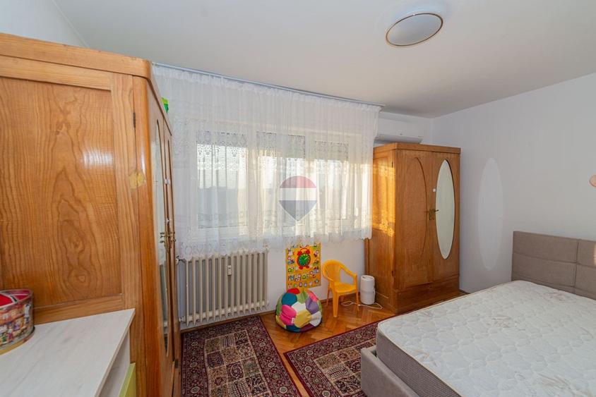 Apartament cu 3 camere semidecomandat, mobilat în Bucureștii Noi