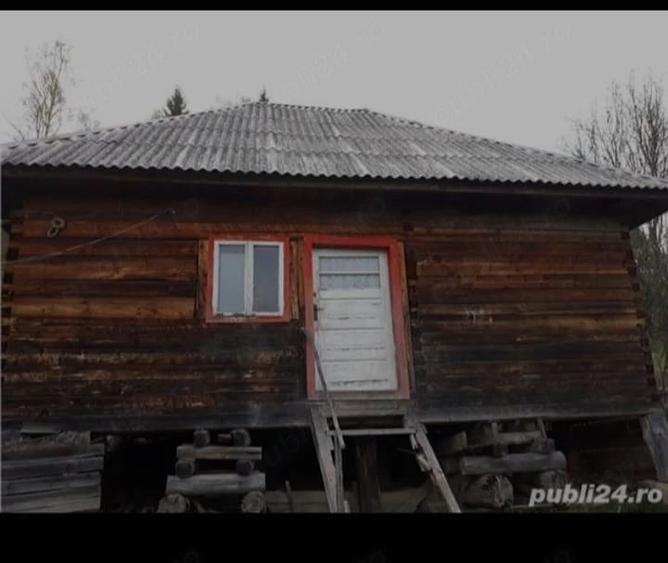 Casă cu Teren 2500 Mp în Măncești