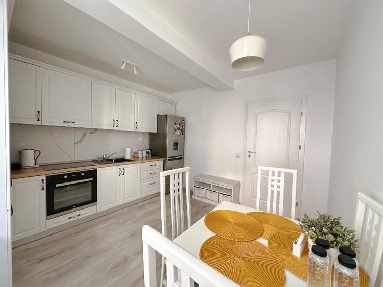 Apartament cu 2 camere decomandat, mobilat în Bună Ziua