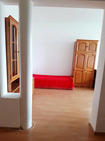Garsonieră decomandată în Central