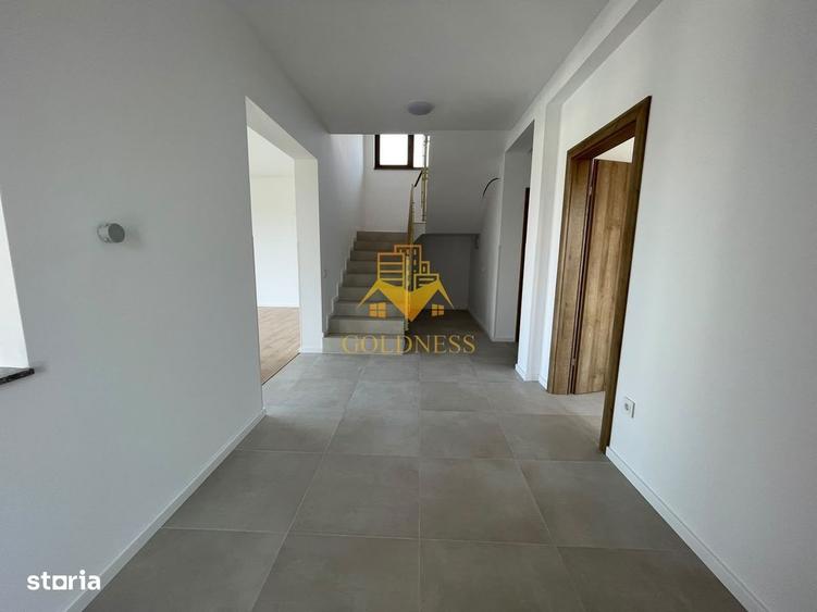 Casă cu 4 camere cu Teren 657 Mp în Sălicea