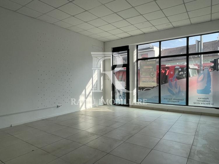 Spațiu comercial, de 143 mp, în Central