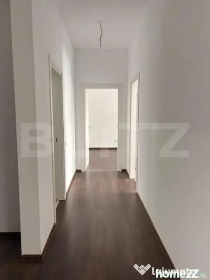 Apartament cu 3 camere decomandat în Viforâta