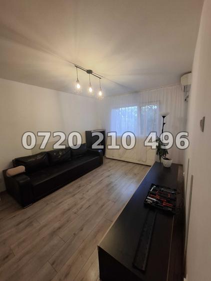 Apartament cu 3 camere decomandat în Dristor