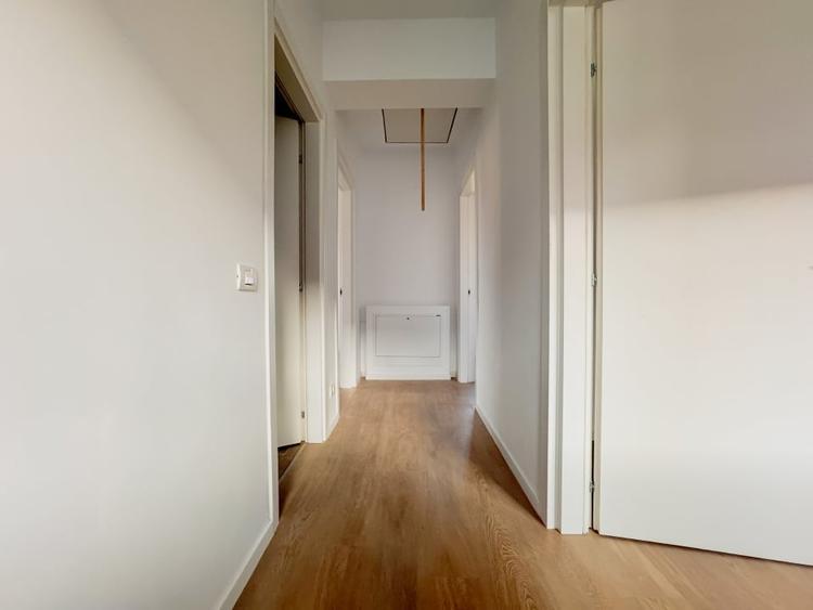 Duplex cu 4 camere cu Teren 250 Mp în Gulia