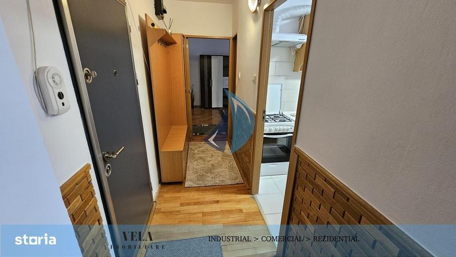 Apartament 2 camere, izolat, decomandat - 1