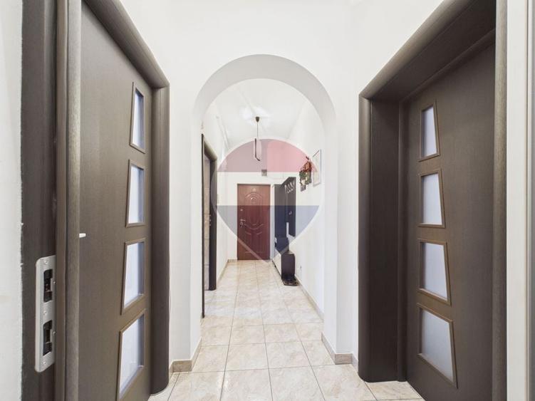 Apartament cu 2 camere decomandat, mobilat în Drumul Taberei