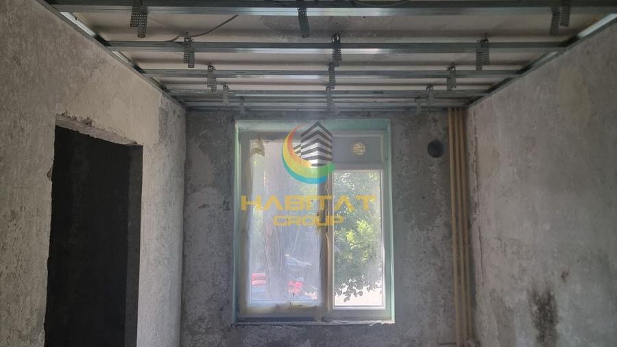Apartament cu 4 camere decomandat în Drumul Găzarului