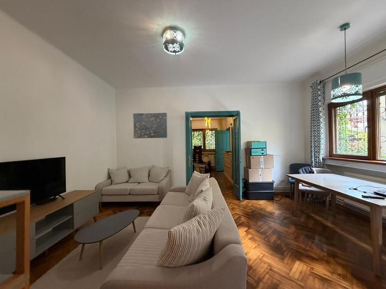 Apartament cu 2 camere decomandat în Armeneasca