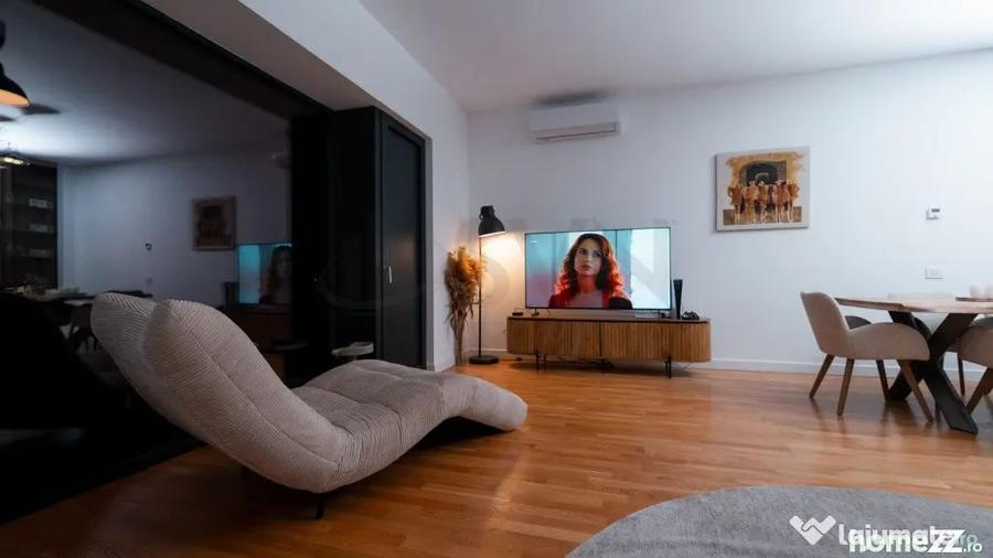 Casă cu 7 camere cu Teren 90 Mp în Floreasca