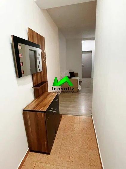 Apartament cu 3 camere decomandat în Hipodrom 3