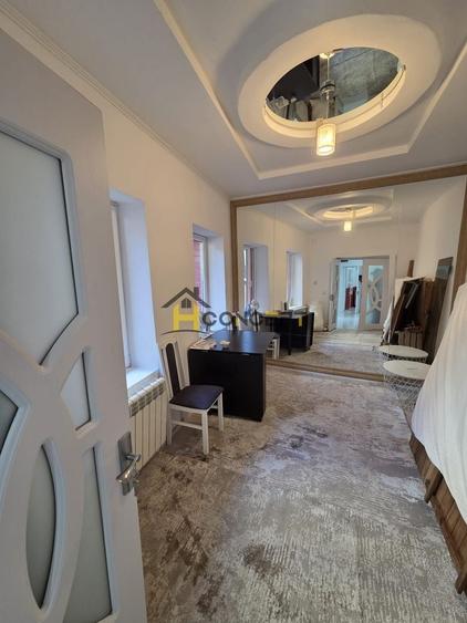 Apartament cu 2 camere semidecomandat, mobilat în P-ța Unirii