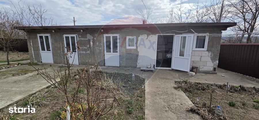 Casă cu 4 camere cu Teren 614 Mp în Ștefănești