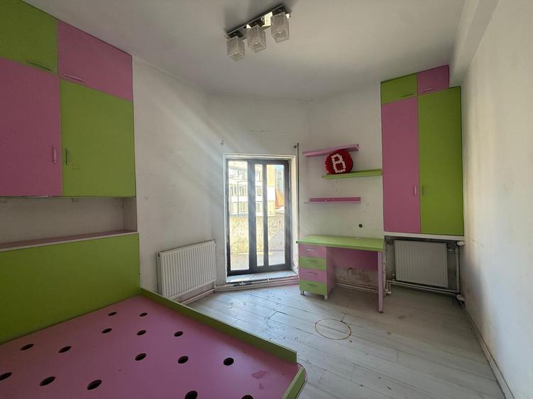 Apartament cu 2 camere decomandat în Ultracentral