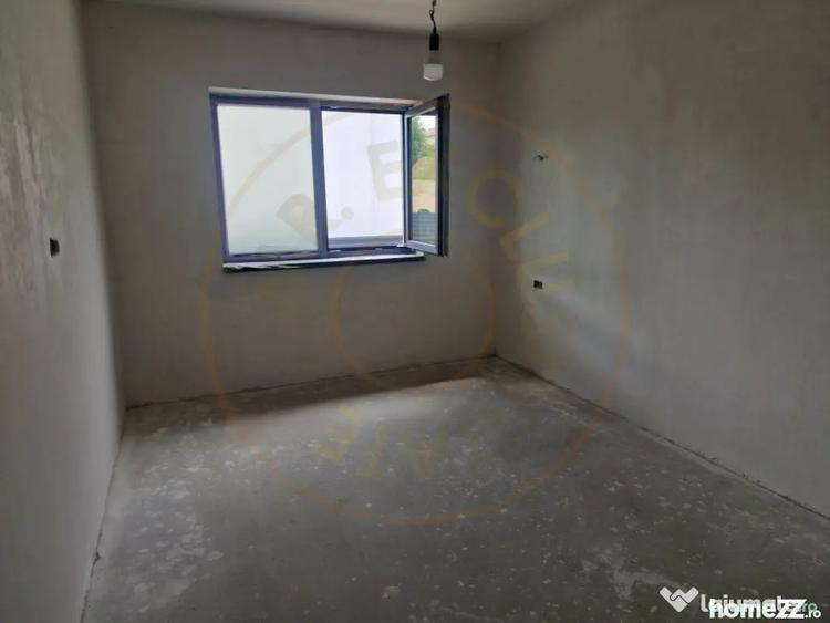 Apartament cu 2 camere decomandat în Smeura