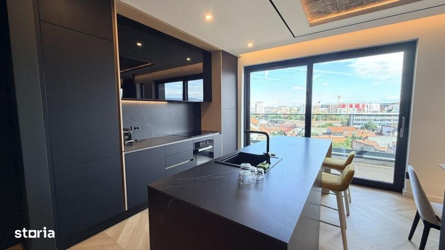 Apartament cu 4 camere în Central
