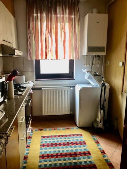 Apartament cu 2 camere decomandat, mobilat în Calea București