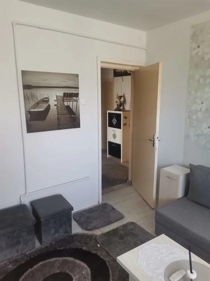 Apartament cu 3 camere decomandat în Iclănzel