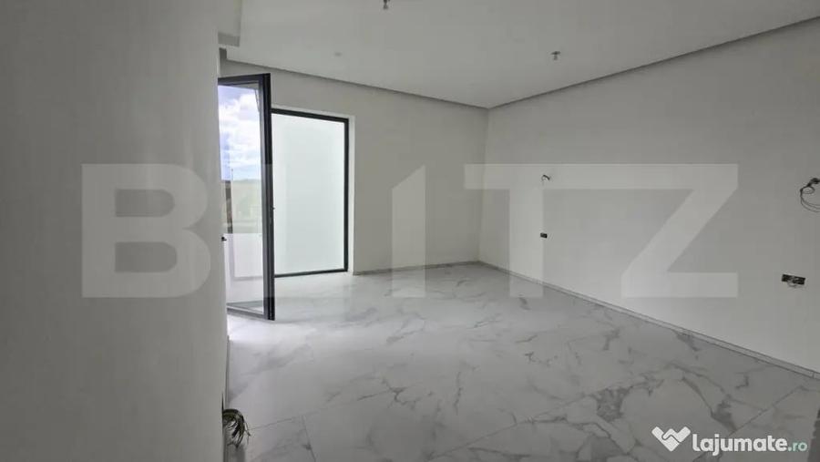 Casă cu 4 camere cu Teren 750 Mp în Păulești