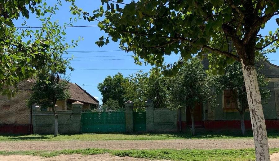 Casă cu 3 camere în Uliuc