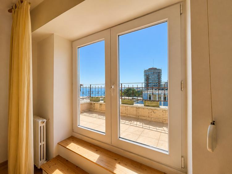 Apartament cu 4 camere în Ultracentral