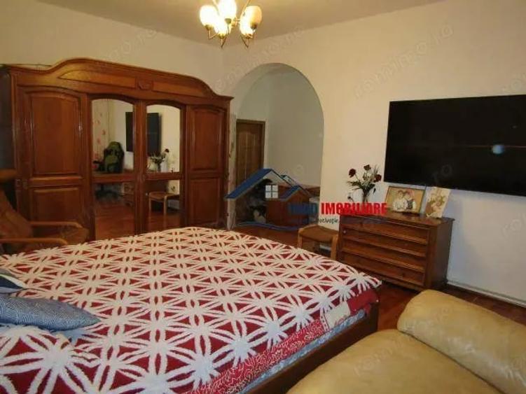 Casă cu 1 camere cu Teren 387 Mp în Central