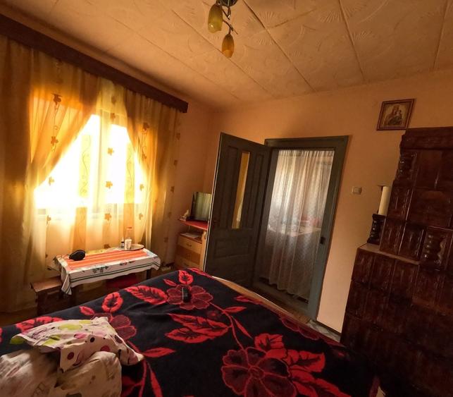 Casă cu 4 camere în Mogoșoaia