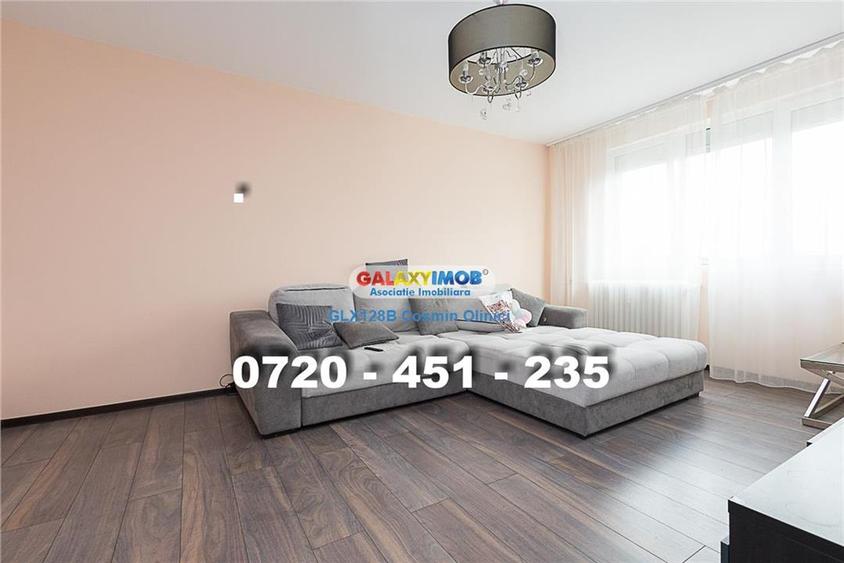 Apartament cu 3 camere decomandat, mobilat în Titan