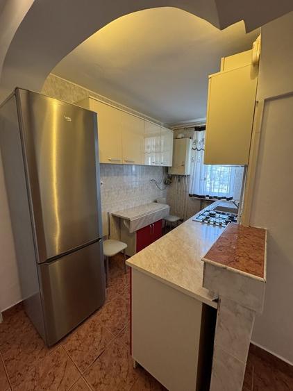 Apartament cu 2 camere decomandat în Dărmănești