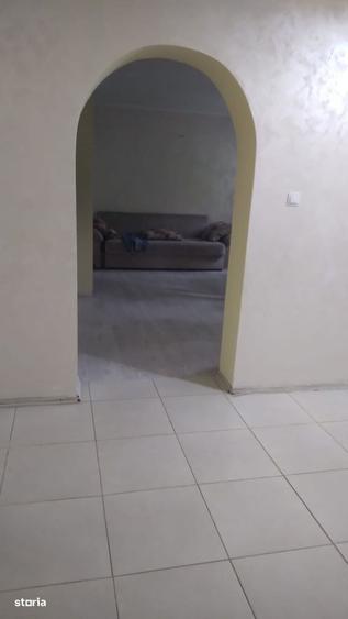 Apartament cu 3 camere în Vitan