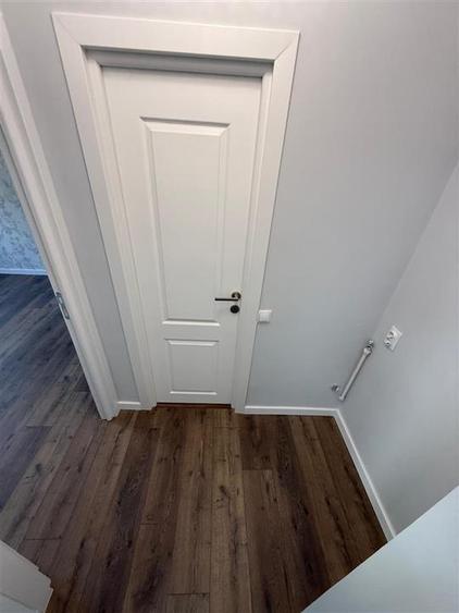 Apartament cu 3 camere semidecomandat în Tătărași