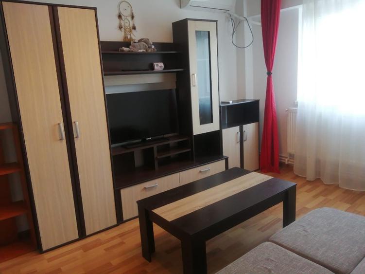 Garsonieră decomandată în Drumul Taberei