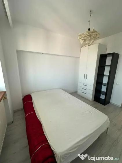 Apartament cu 3 camere decomandat în Tineretului