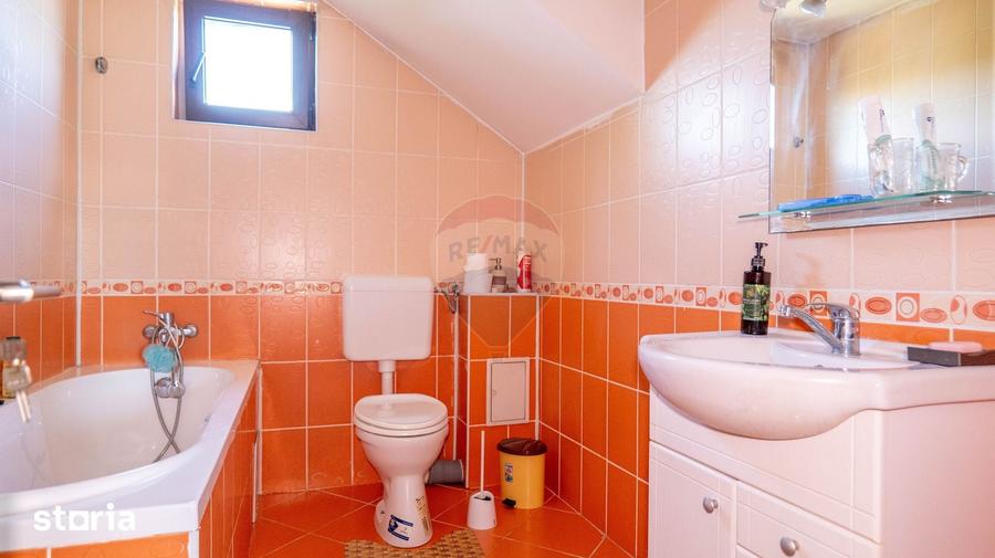 Casa / Vila cu 3 camere de vanzare - 6