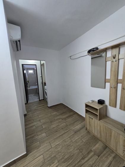 Apartament cu 2 camere decomandat în Lipovei