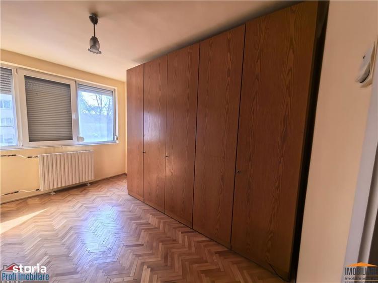 Apartament cu 3 camere decomandat, mobilat în Circumvalațiunii