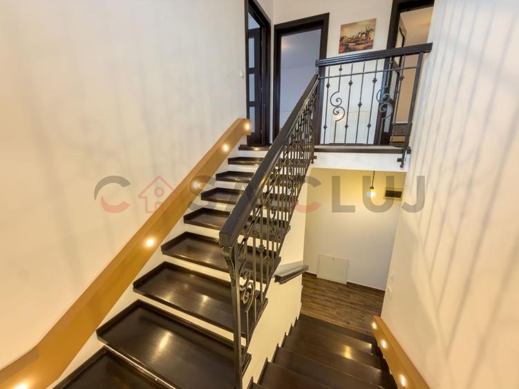 Duplex cu 5 camere cu Canalizare în Florești