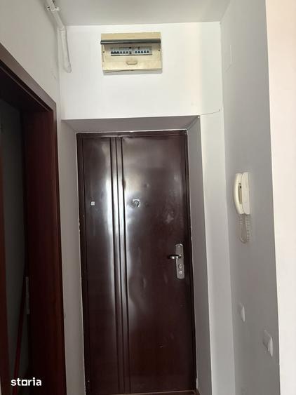Apartament cu 2 camere semidecomandat în Titan