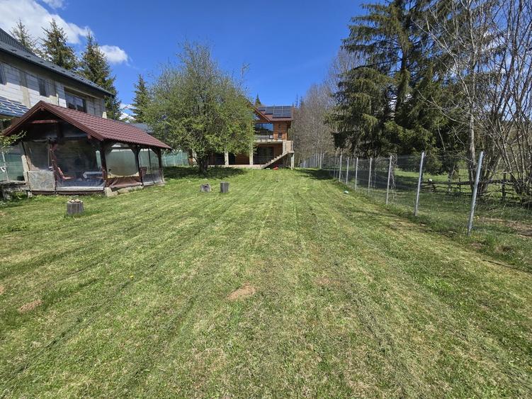 Casă cu 4 camere cu Teren 1500 Mp în Valea Doftanei