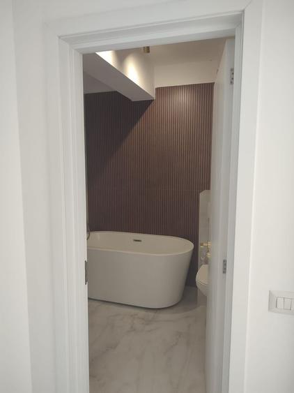 Apartament cu 2 camere decomandat în Est