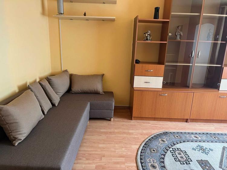 Garsonieră decomandată în Astra