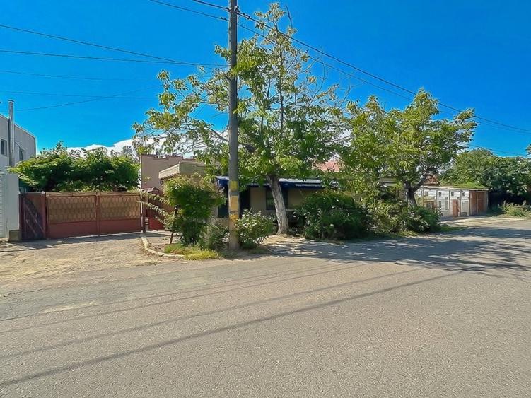 Casă individuală cu 9 camere cu Canalizare în Eforie Sud