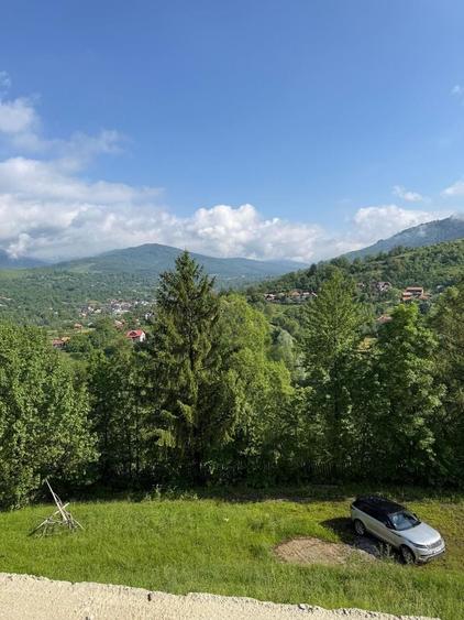 Casă individuală cu 5 camere cu Canalizare în Teșila