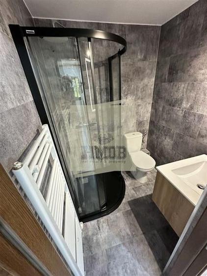 Casă individuală cu 4 camere cu Teren 1000 Mp în Central