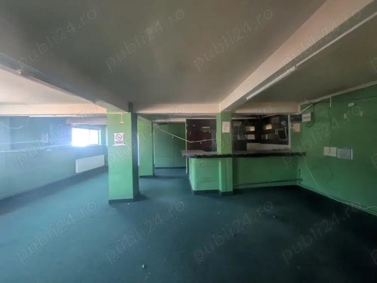 Spațiu comercial, de 100 mp, în Joița