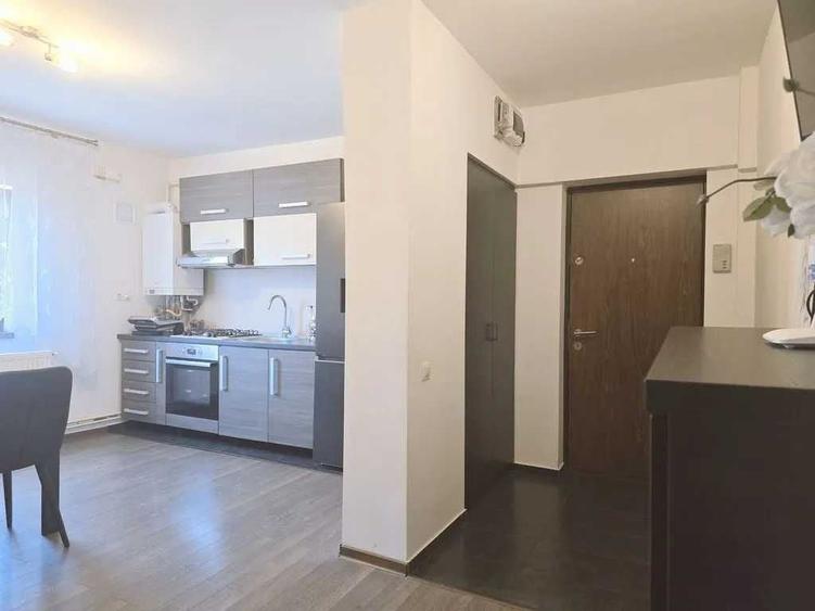 Apartament cu 2 camere decomandat în Centrul Civic