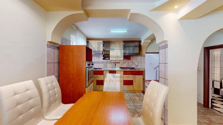 Casă individuală cu 6 camere cu Piscina în Prelungirea Ghencea