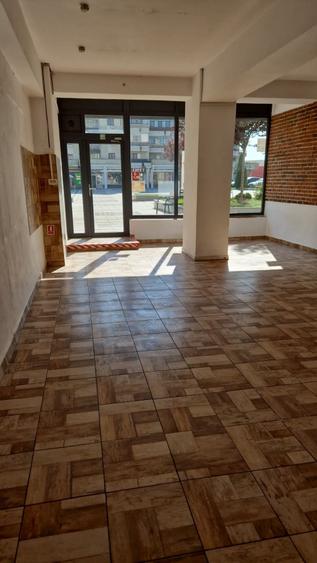Spațiu comercial, de 60 mp, în Central