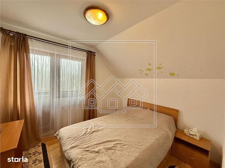 Casă cu 4 camere cu Teren 500 Mp în Sadu